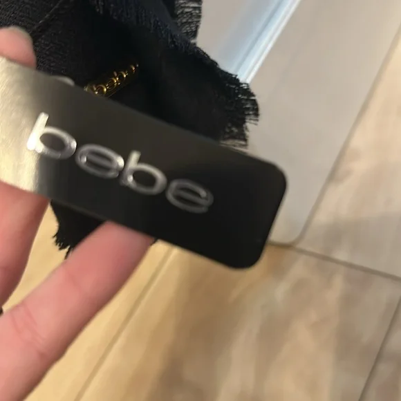 Bebe Scarf , Wrap , shawl, sarong , cover up Black NWT! Travel - Picture 2 of 8